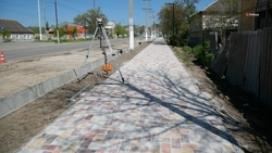 Выпускник программы «Герои Ставрополья» инициировал строительство тротуара в Александровском округе