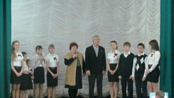 Артисты Петровского района выступили в х. Всадник