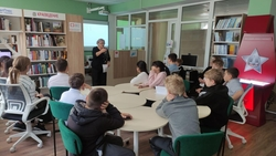 Новая модельная библиотека в селе Александровском стала популярна среди жителей