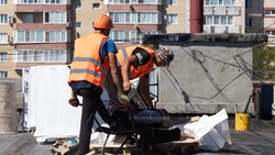 Кровлю и инженерные сети обустраивают в новой школе Ставрополя